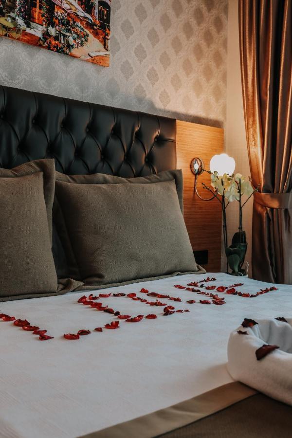 Otel Grand Lark Istanbulská provincie Exteriér fotografie