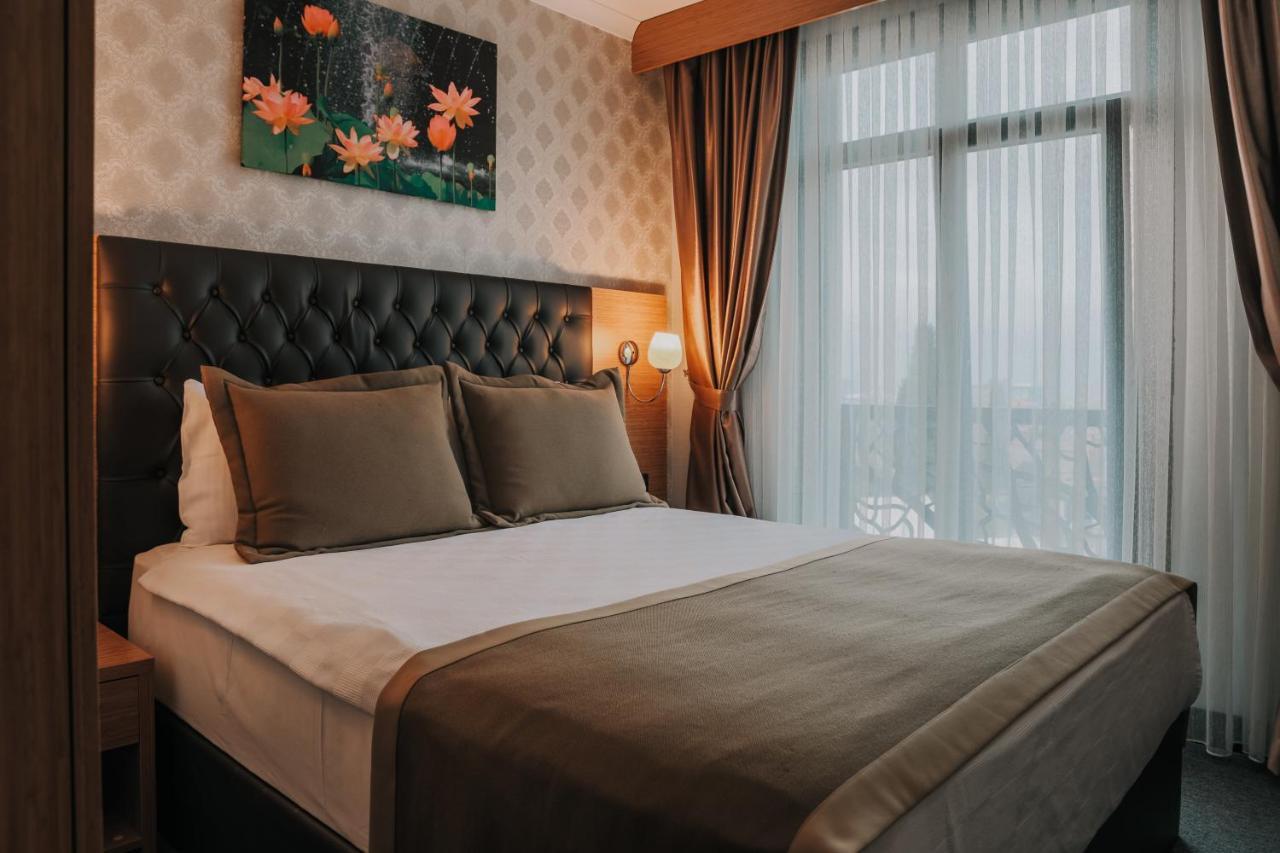 Otel Grand Lark Istanbulská provincie Exteriér fotografie
